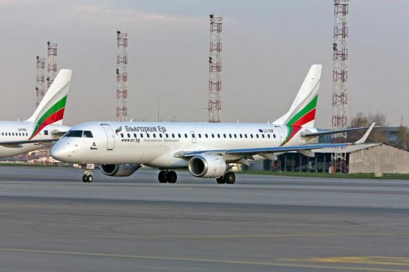 България Еър стартира специални полети от Бургас към София oт април